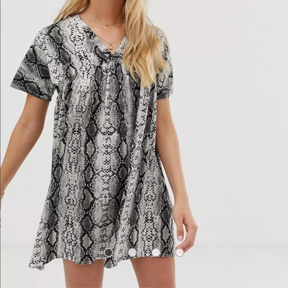 ASOS DESIGN ultimate smock dress in snake print - Picture 1 of 4